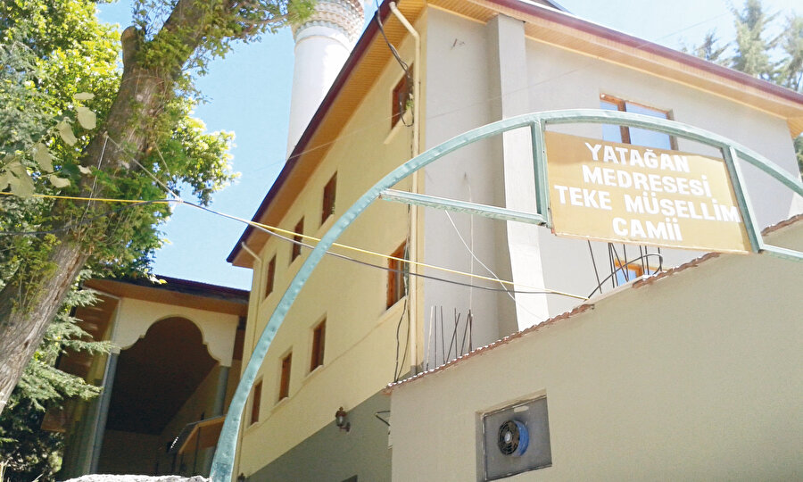Müderris bir ailenin serencamı