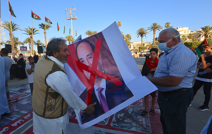 Libya'nın başkenti Trablus'ta, Mısır lideri Sisi protesto edilmişti.