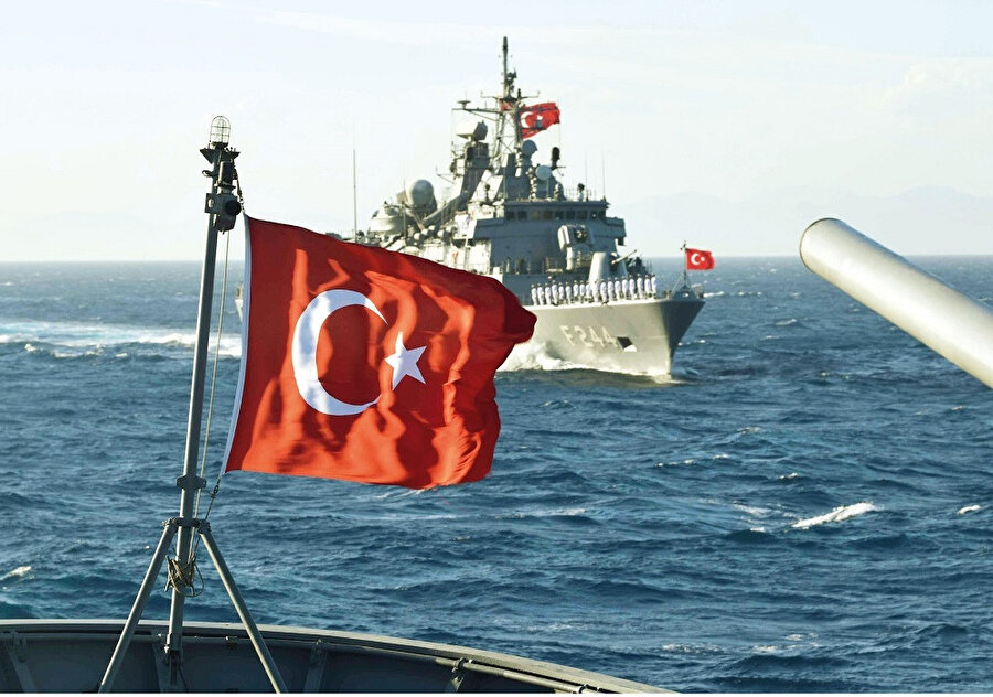 Jerusalem Post gazetesi, Türkiye’nin Yunanistan ve Ermenistan’ı işgal planı hazırladığını iddia etti. Yunanistan için ‘Çakabey’ ve Ermenistan için ise ‘Altay’ isimli harekât planları hazırlandığını iddia eden İsrail basını, bu iddialarının ‘güçlü belgelere’ dayandığını da öne sürdü.