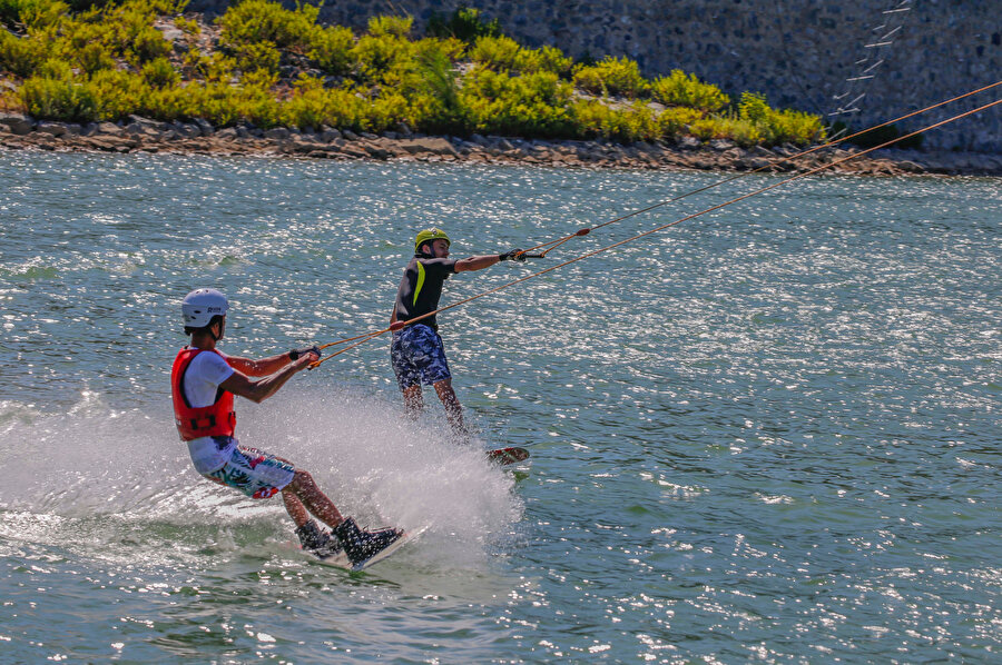 🏄‍♂️Amanoslar terörden temizlendi: Eteğindeki gölette su sporları yapılacak