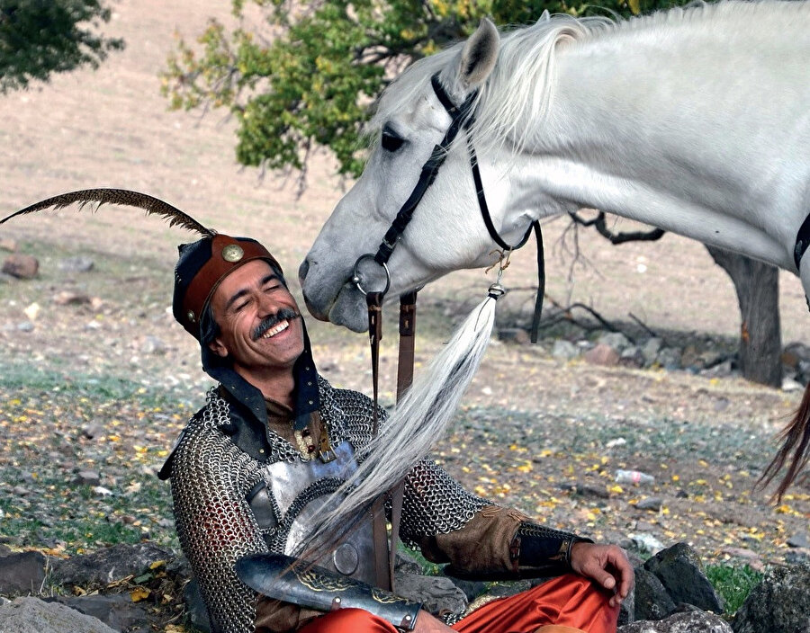 İrfan Gürdal, 1966 yılında Erzincan'da doğdu