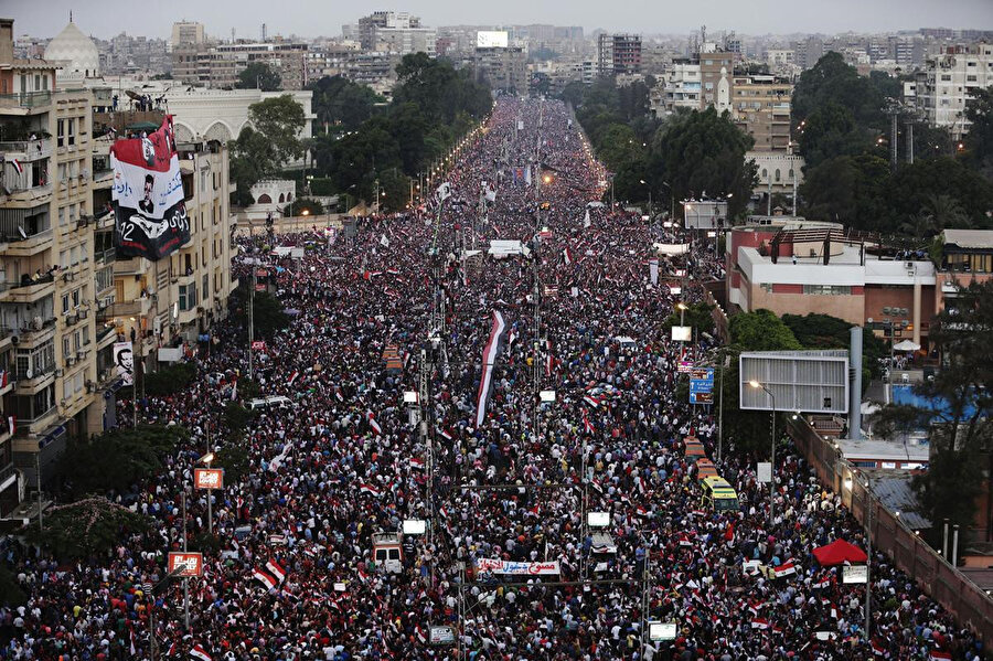 2013 yılında Cumhurbaşkanı Muhammed Mursi'nin darbe ile iktidardan indirilmesine zemin hazırlayan '30 Haziran' eylemleri.