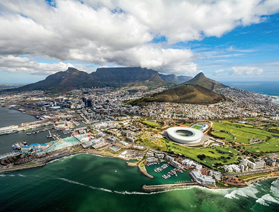 Cape Town Güney Afrika'daki en eski şehirdir ve halk dilinde 