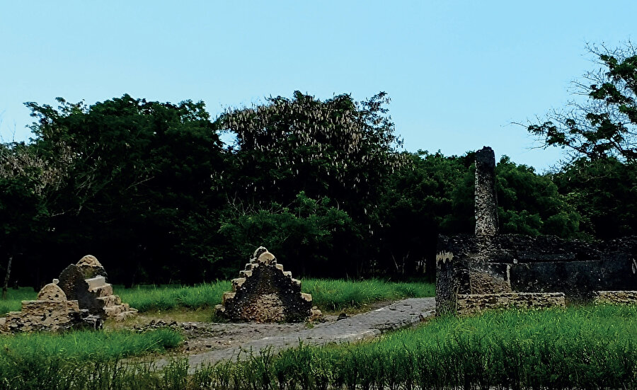  Dünya Miras Listesi'ne aday olarak gösterilen Bagamoyo, oldukça turistik bir kenttir. 