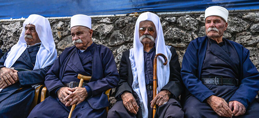 Ortadoğu'da genellikle Lübnan, Suriye ve İsrail'e dağılmış olan Dürzîler tüm ülkelerde azınlık konumundadırlar.