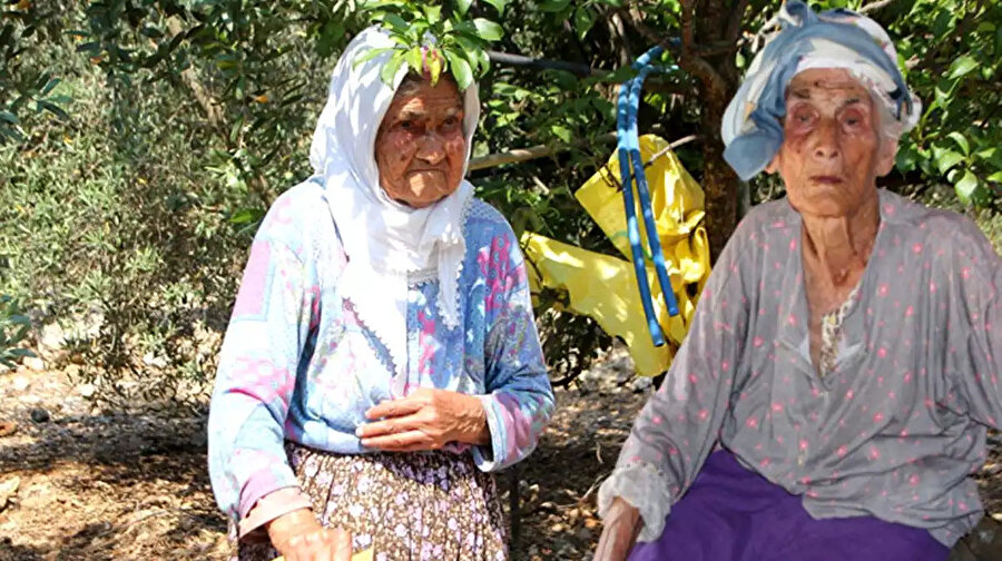 Asırlık kız kardeşler, sağlıklı kalmalarını tarhana, buğday çorbası ve bulgur aşına bağladı