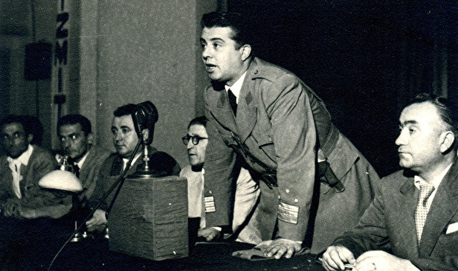 Enver Hoca, 1946.