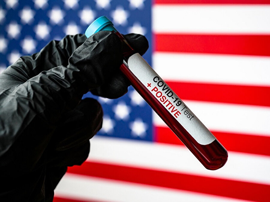 Evanjelikler Kovid-19 başta olmak üzere, dünyaya ve politik olaylara genelde "mutlak iyi" ile "mutlak kötünün" mücadelesi olarak bakıyor.