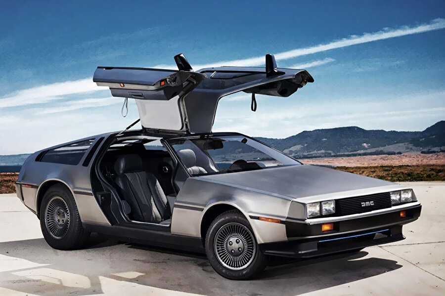 DMC DeLorean, 1981.