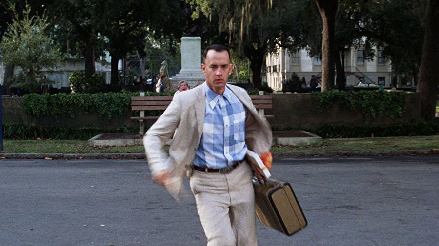Film Forrest Gump adlı karakteri saflık merkezinde ele alıyor.