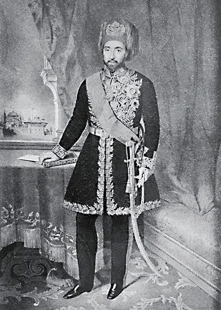 Mustafa Reşid Paşa, Pertev Paşa yetiştirmesin