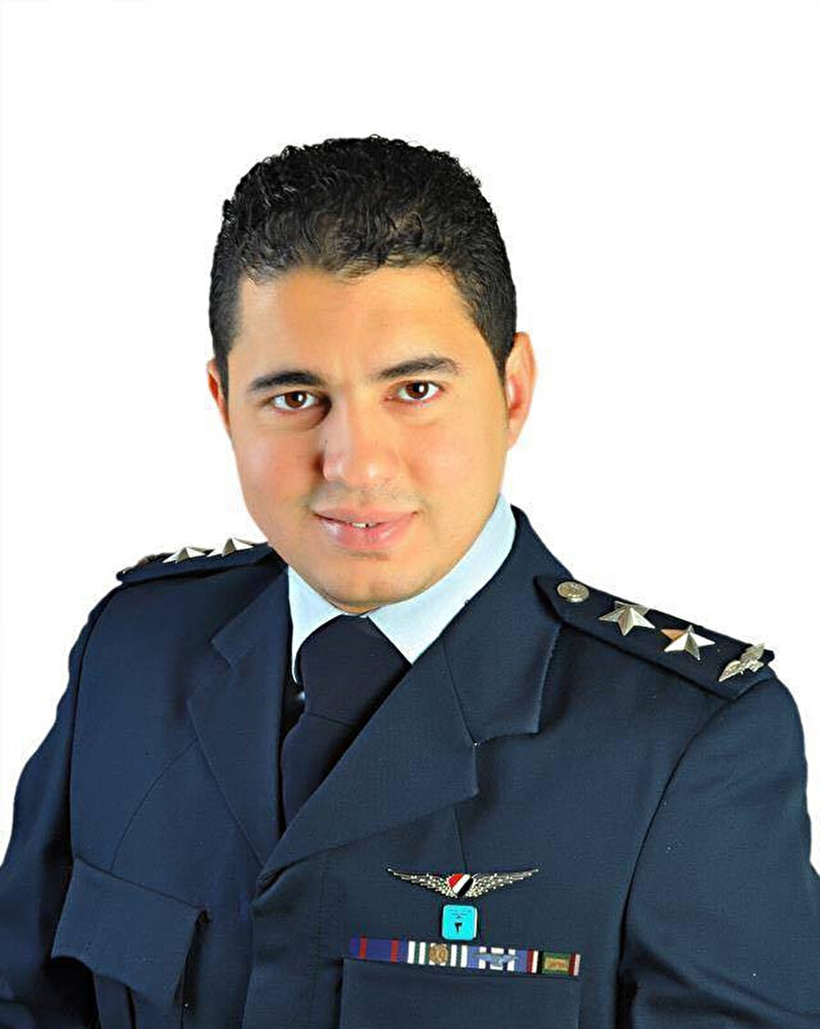 2014'te ölen Mısırlı pilot, sosyal medya yalanlarına konu oluyor.