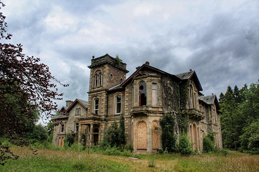 İskoçya'da varlığı bile unutulmuş bir otel