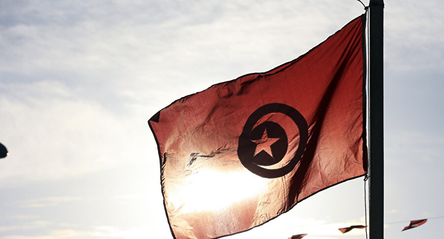 Tunus'taki Nahda Hareketi'nden Özgür Anayasa Partisi'ne "darbeye zemin hazırlama" suçlaması