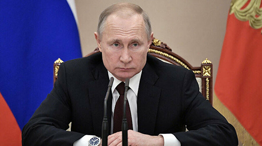 Putin’in en iyi bildiği yöntem piyonlarını sahaya sürmek.