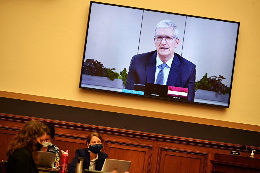 Apple'ın CEO'su Tim Cook göreve Steve Jobs'un ölümünden sonra gelmişti