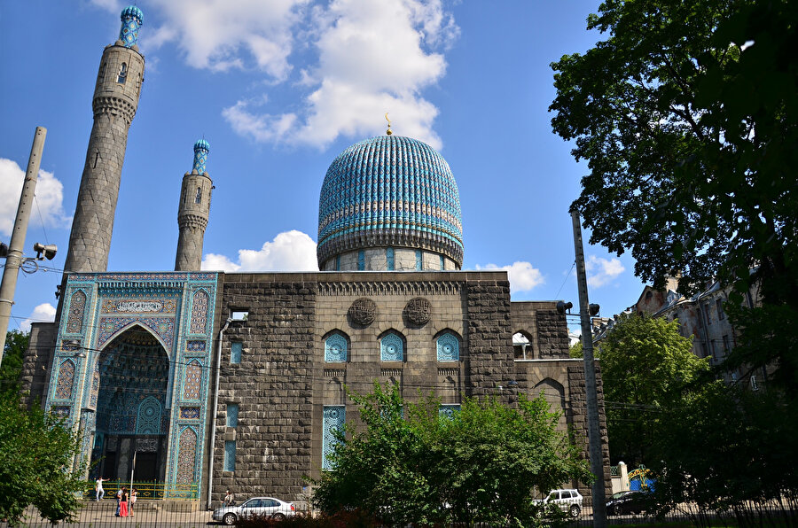 Petersburg Camii.