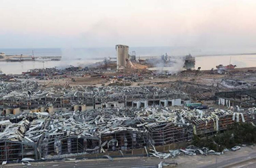 Beyrut'taki patlamadan sonra ilk görüntüler