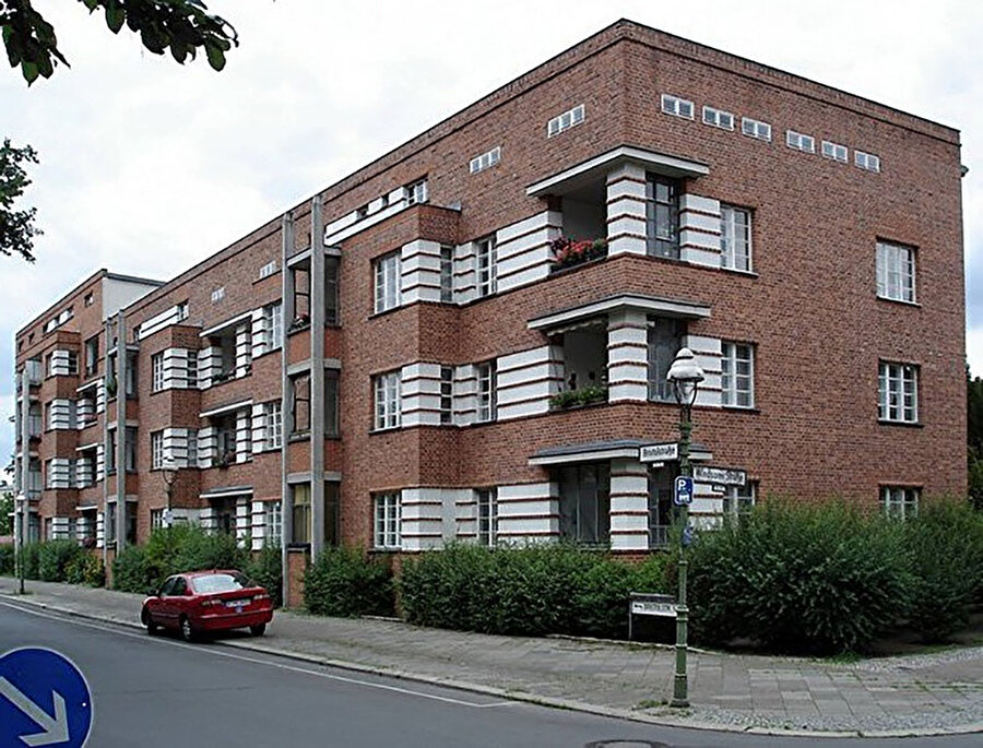 Siedlung Schillerpark, Berlin’deki UNESCO Dünya Mirası listesine kayıtlı yerleşim biriminden biridir. 