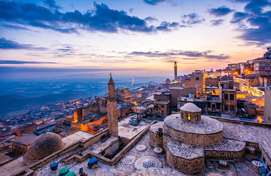 Mardin, Türkiye'nin büyükşehir statüsüne giren bir ili ve en kalabalık yirmi altıncı şehridir.