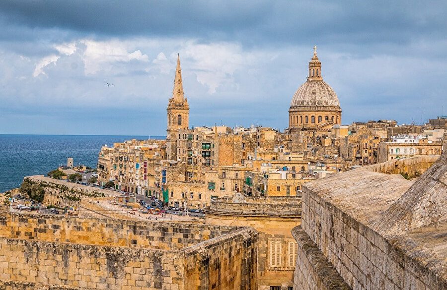 Valletta, Malta'nın başkentidir.Şehrin adı, Osmanlı'nın saldırı girişimini geri çeviren Malta Şövalyeleri tarikatının büyük ustası Jean de Valette'dan alındı. 