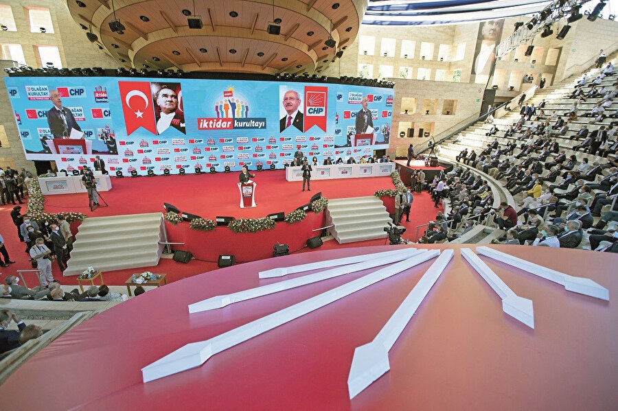 Salona Z kuşağını etkilemek için rap şarkısıyla giren Kılıçdaroğlu’nun sık sık tekrarladığı ‘dostlarımız’ ifadesi, yerel seçimlerdeki gizli ve aşikâr ittifakıydı. 