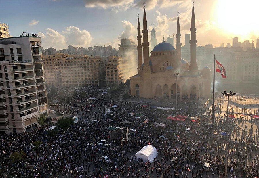 Beyrut'ta dün yaşanan şiddetli protestolar.