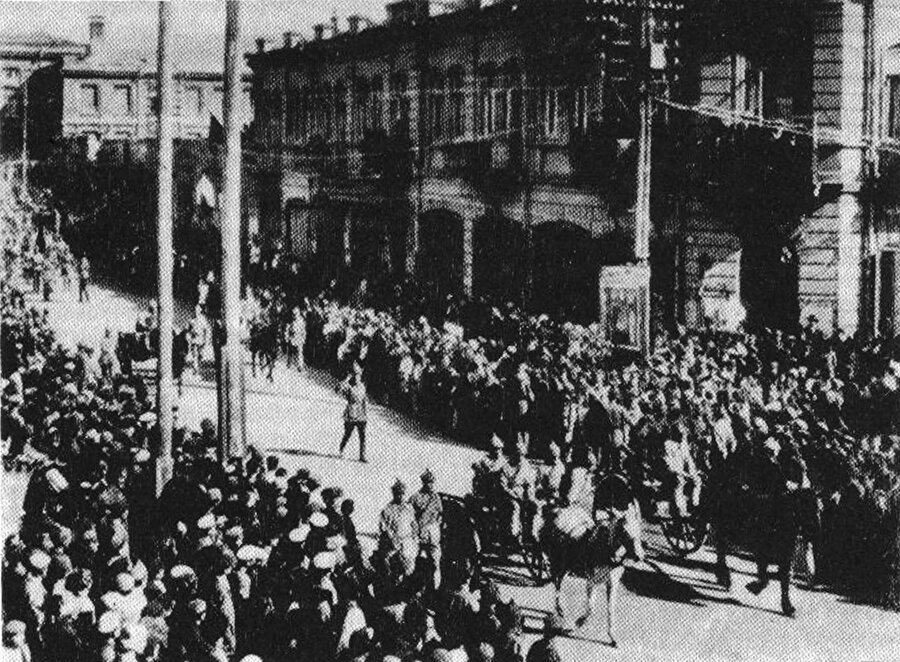 Erivan’a giren 11. Kızıl Ordu askerleri (29 Kasım 1920)n