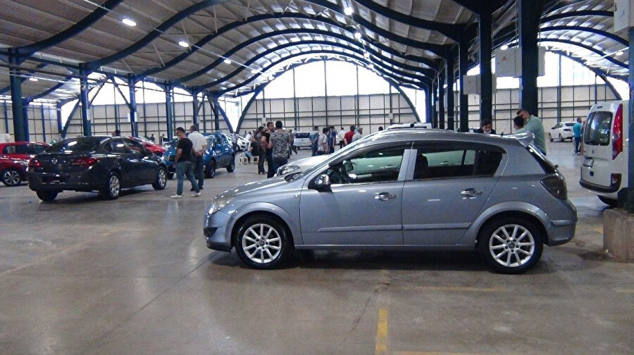 Ikinci El Arac Fiyatlari Durmuyor 5 10 Gunde Bir Fiyat Artiyor