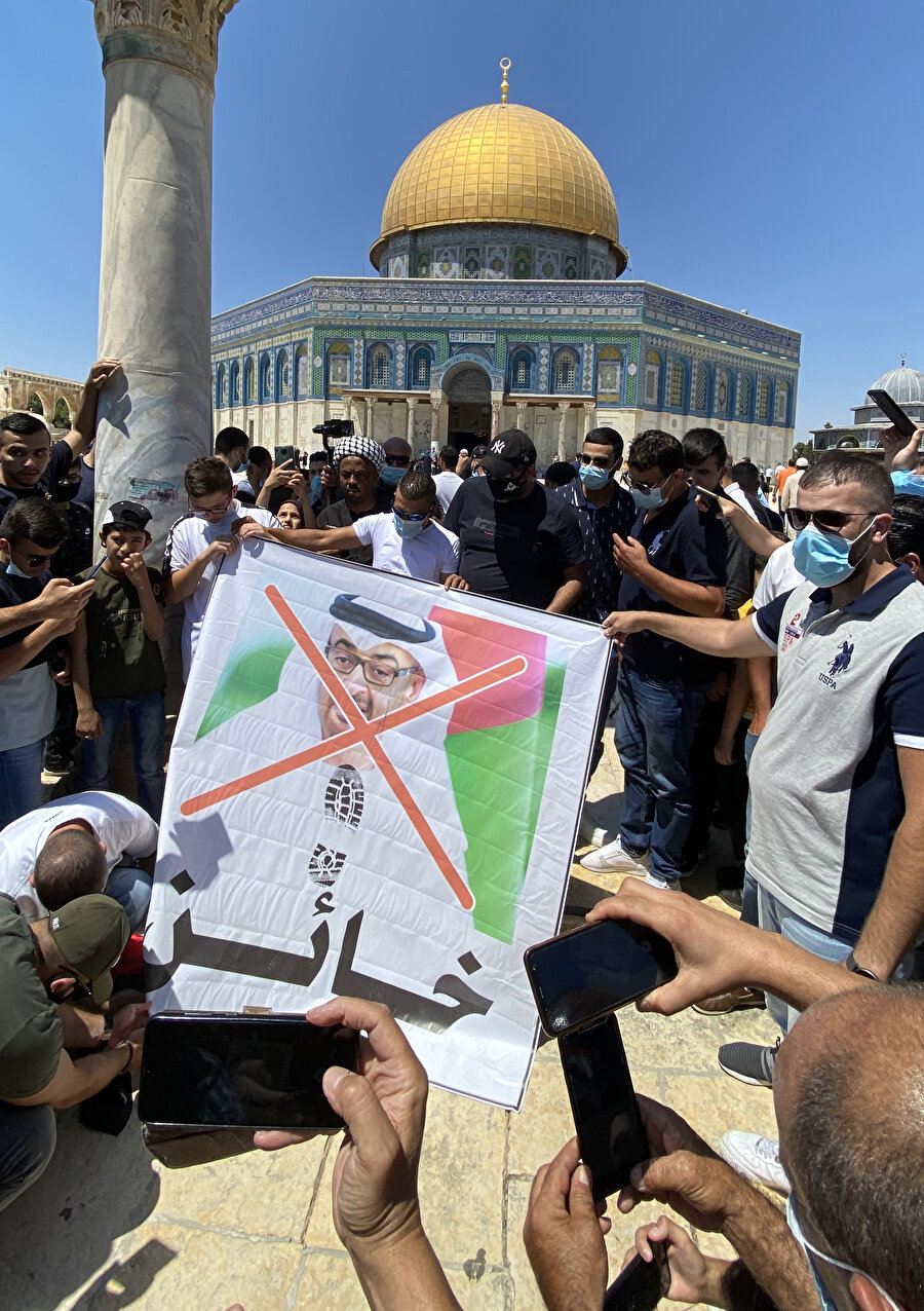 Kudüs'te BAE'nin İsrail ile normalleşmesi proteste edildi.