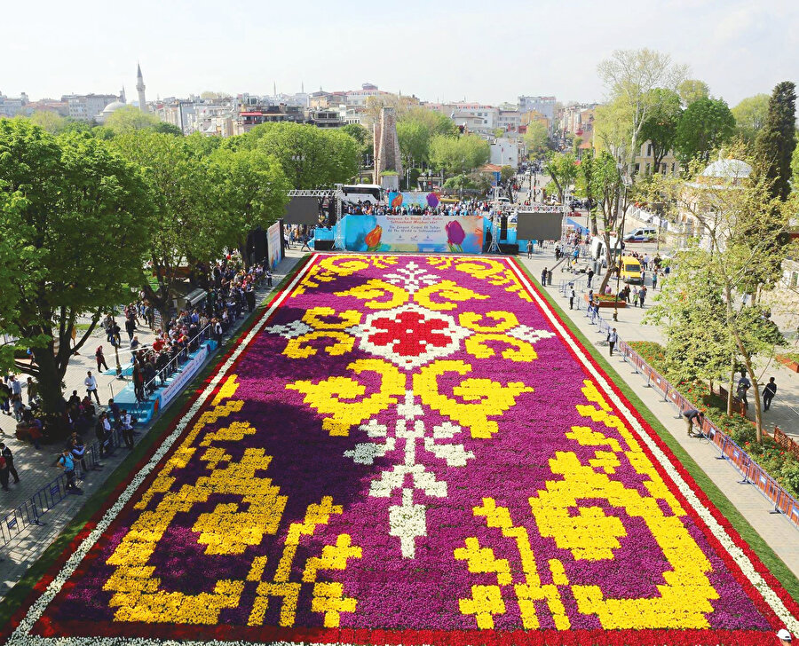 Kâğıda nakşedilen mutedil ve mütevazı mizaç bahçe inşa ederken de hâkim unsur olarak göze çarpar. S
