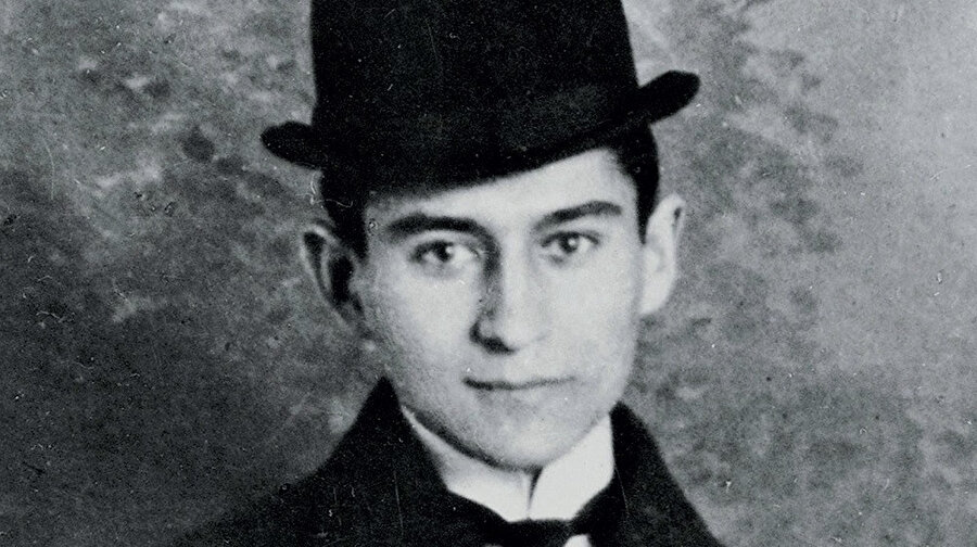Franz Kafka, Bohemyalı Yahudi roman ve hikâye yazarıdır.