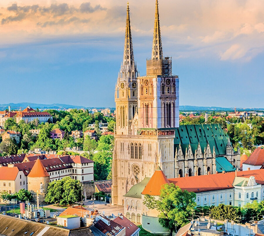 Zagreb, Hırvatistan'ın başkenti ve en yüksek nüfusa sahip şehridir.
