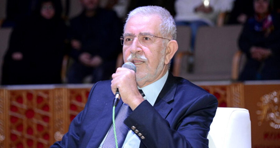 Ömer Tuğrul İnançer: Okumak için evvela okumasını öğrenmek lazımdır.