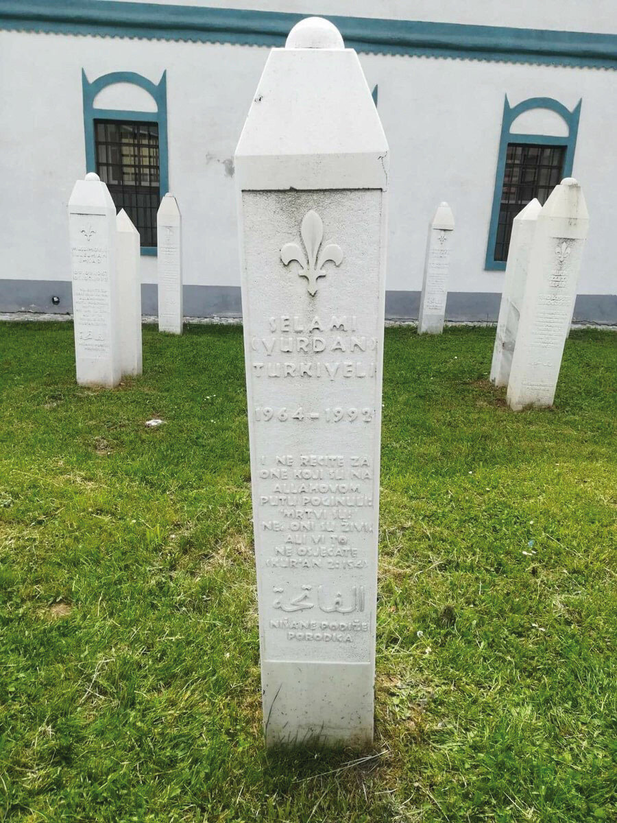 Selami’yi vasiyeti üzerine Travnik şehrinde bulunan, Osmanlı’dan kalma Hacı Ali Baba Camii mezarlığına gömüldü. 