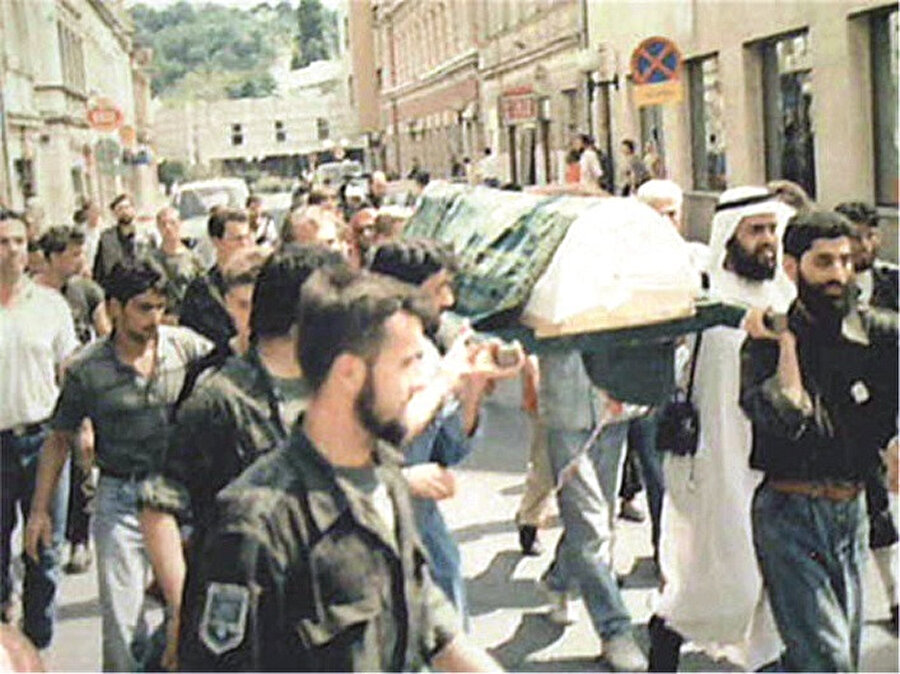 Selami Yurdan'ın defin olayı bittikten sonra, birden yağmur yağmaya başladı. 84 günden beri yağmayan yağmur, akşama, hava kararana kadar devam etti. Bir daha da yağmadı.
