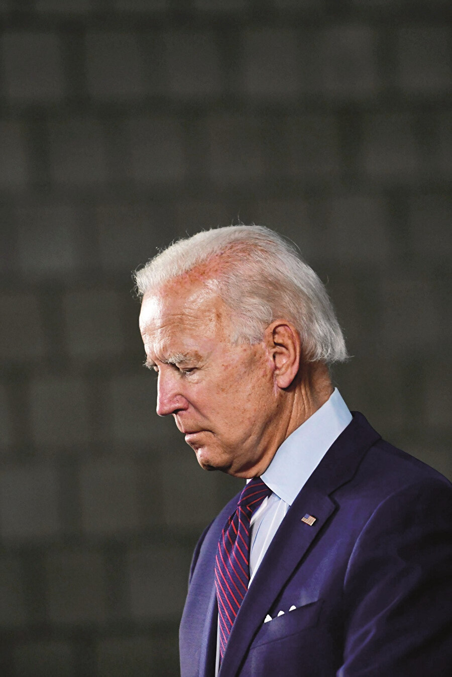 Biden: "Ama hâlâ, geçmişte yaptığım gibi, onlarla (muhalefet) doğrudan iletişimde olup, hâlâ var olan unsurlarını destekleyip onları Erdoğan'ı mağlup etmeleri için cesaretlendirebiliriz."