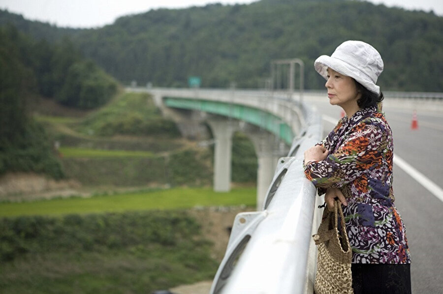 Şiir, Lee Chang-dong tarafından yazılıp yönetilen 2010 Güney Kore drama filmidir.