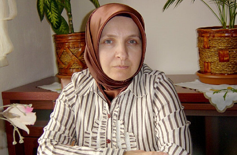 Mihriban İnan Karatepe, olan bitenden duyduğu bu huzursuzluğu öyküsüne taşıyor ve böylece okuyucuyu da buna ortak ediyor.