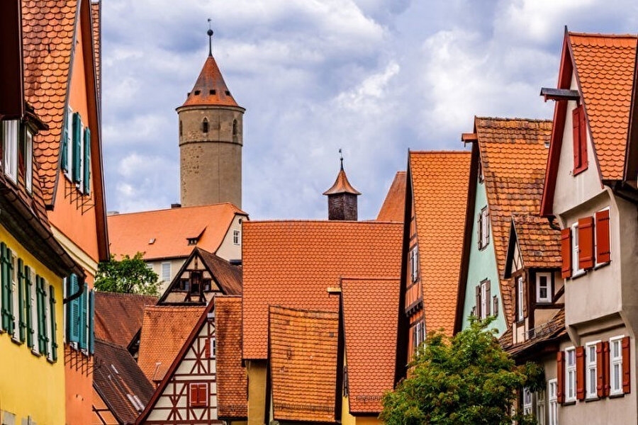 Dinkelsbühl, Almanya'da Bavyera eyaletinde yer alan bir şehirdir.