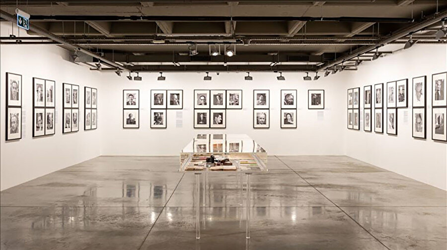 Lütfi Özkök: Portreler sergisi İstanbul Modern Fotoğraf Galerisi'nde sanatseverlerle buluştu.