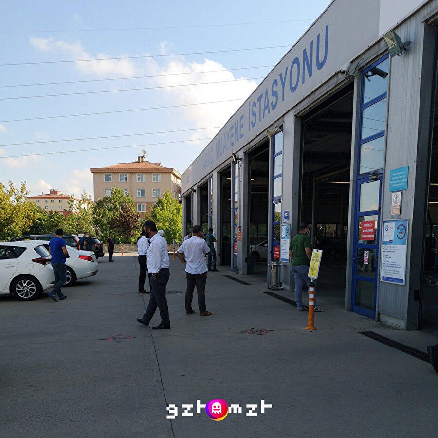 Babalar arabalarının doğum vaktini bekliyor​