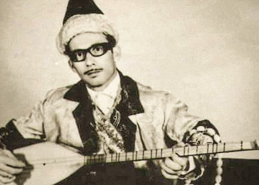 Davut Sulari, aşık adam, dertli, gözü yaşlı adam.