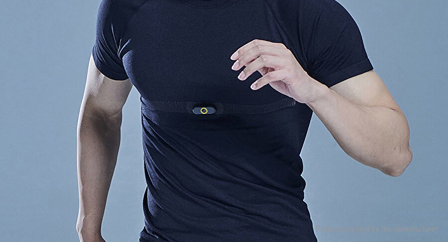 EKG ölçebilen t-shirt