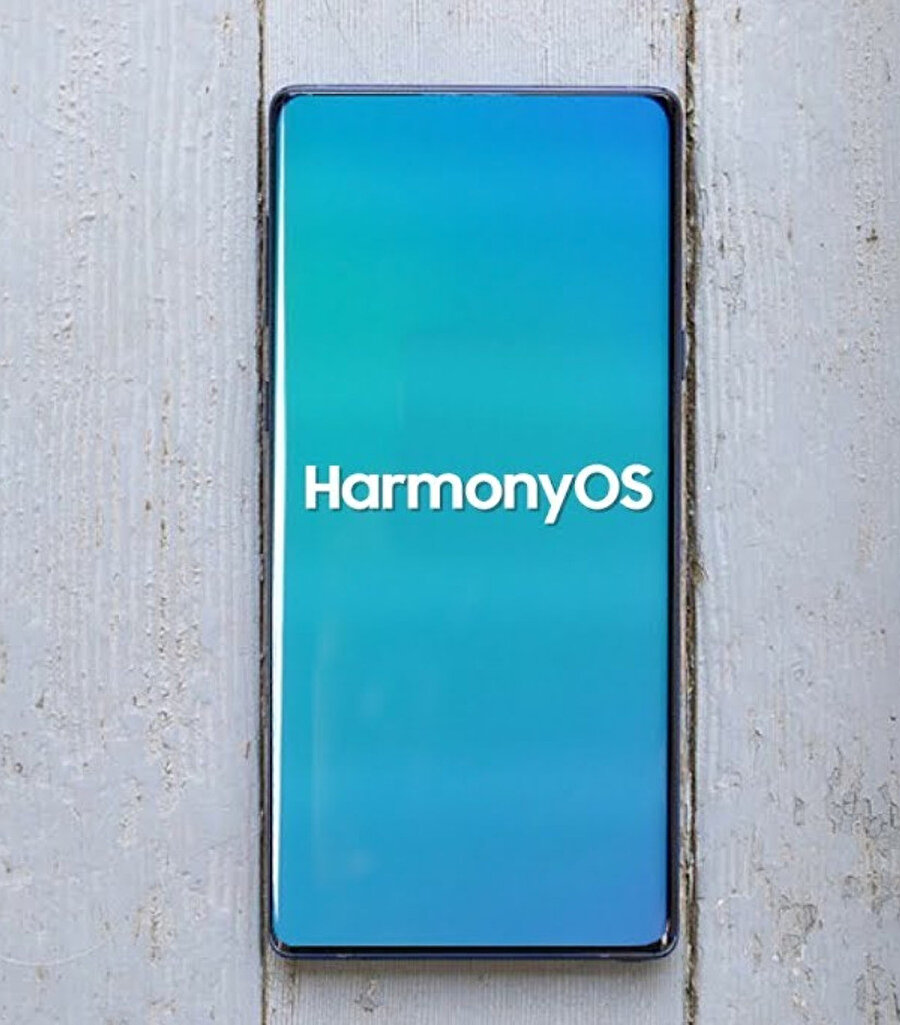HarmonyOS'un beta haline gelmesi yıl sonunu bulacak gibi görünüyor. Daha sonrasında ise 2021 başında yeni akıllı telefonlarda bu sistemi görmeye başlayabiliriz. 