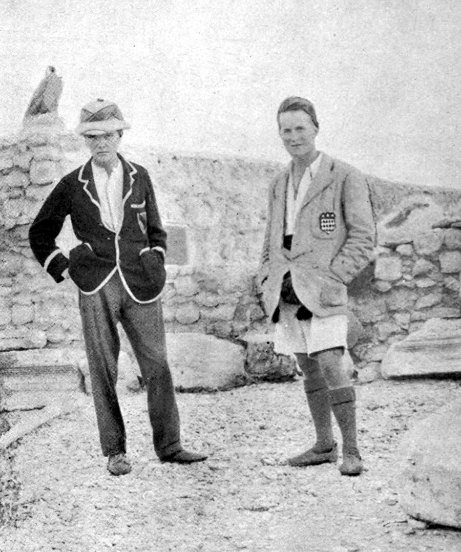 Lawrence’ın (sağda) 1912 yılına ait Karkamış kazılarında gösteren bir fotoğrafı.
