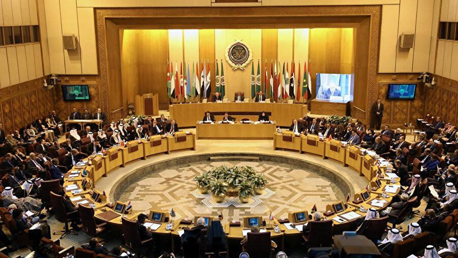 Arap Birliği, Filistin'in ısrarcı talebine rağmen İsrail ile normalleşmeyi kınamayarak, uluslararası meşru kararlara bağlı kalınması açıklamasıyla yetindi.