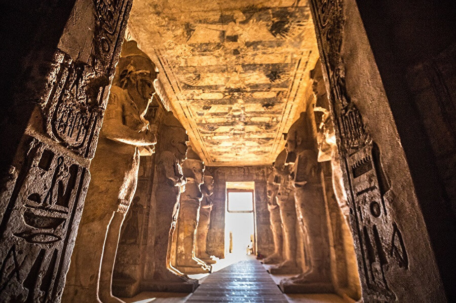 Abu Simbel, Güney Mısır'da bulunan antik tapınaktır.