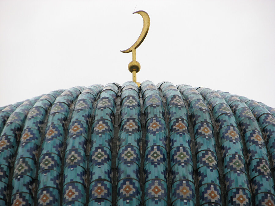 St. Petersburg Camii kubbesi.