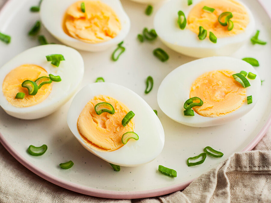 Sağlıklı kilo almayı sağlayan en faydalı besinler: Yumurta.